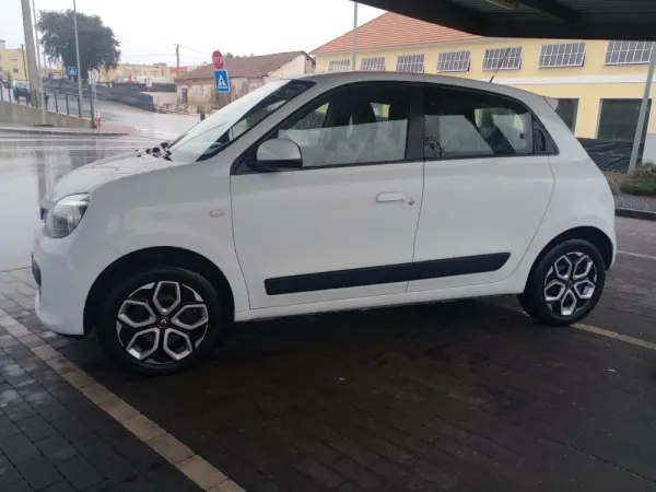 Renault Twingo SCe 70 S&S LIMITED 2018 6