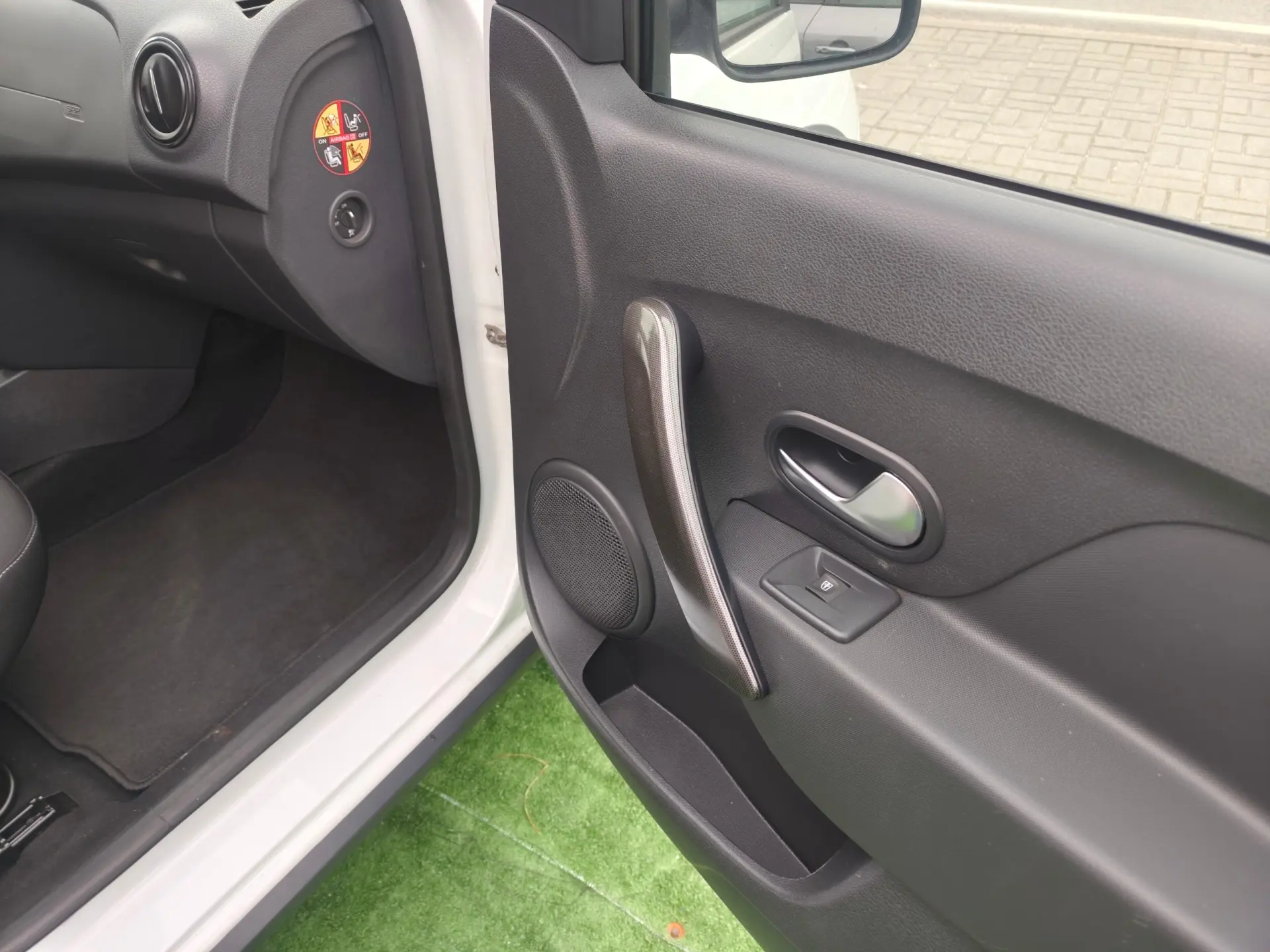 Dacia Logan MCV 0.9 TCe Stepway 11