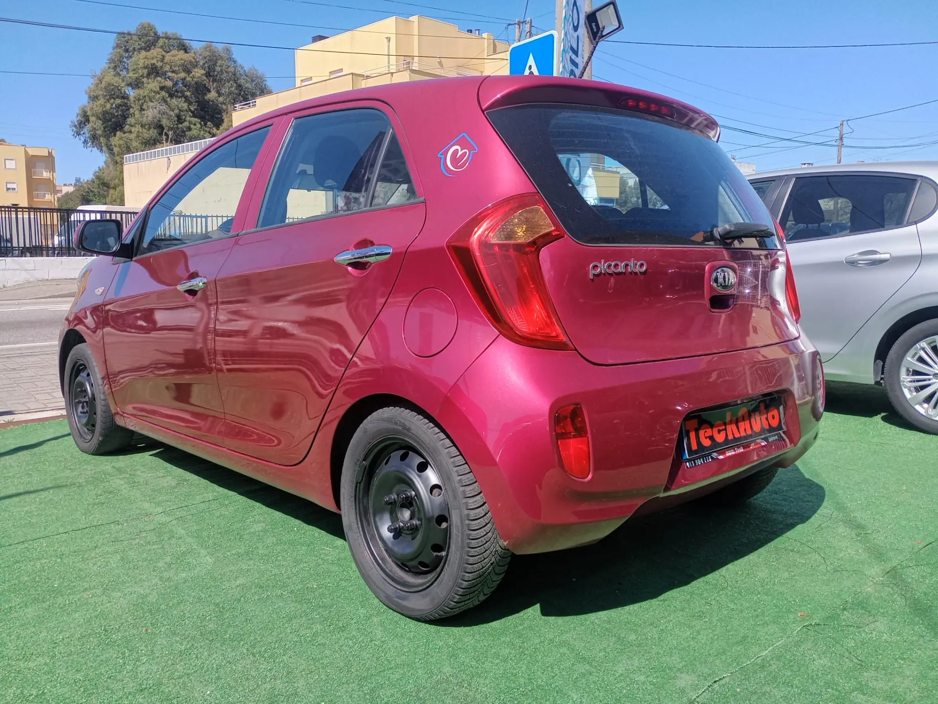 Kia Picanto 1.0L EX 5