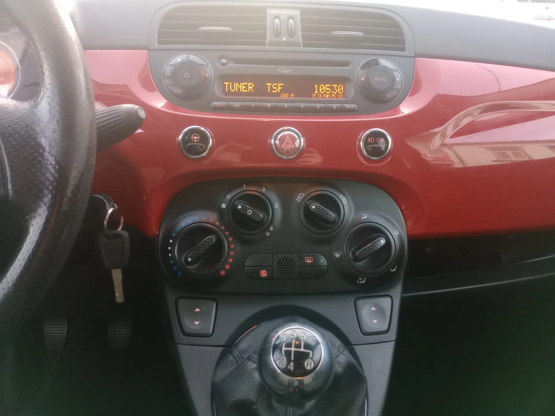 Fiat 500 1.2 by Gucci 9