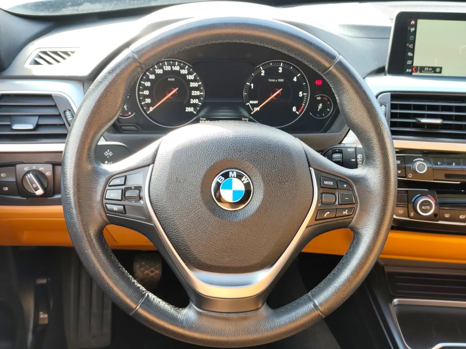BMW 320 d Line Sport 14