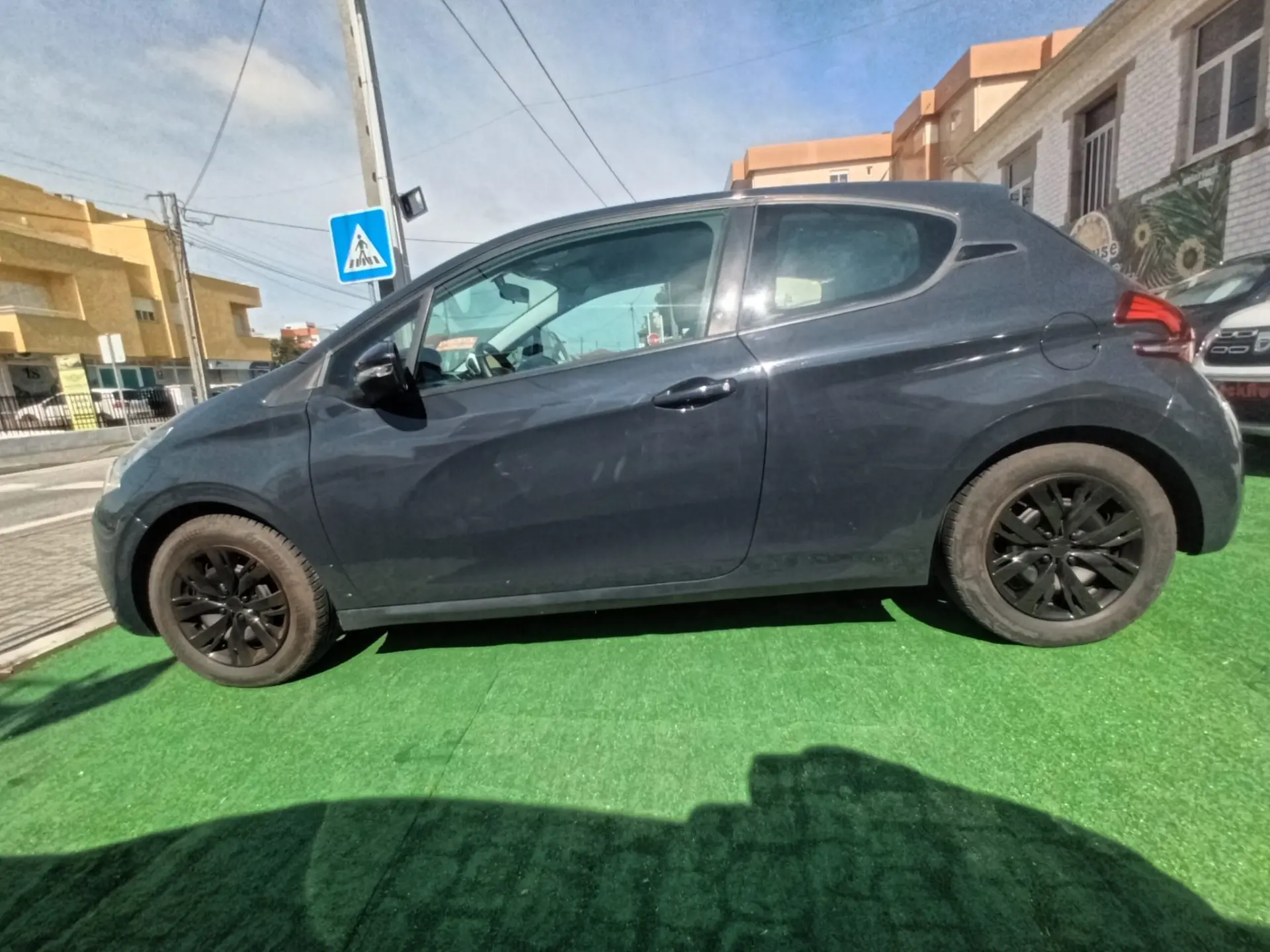 Peugeot 208 PureTech 82 Winter Edition 4