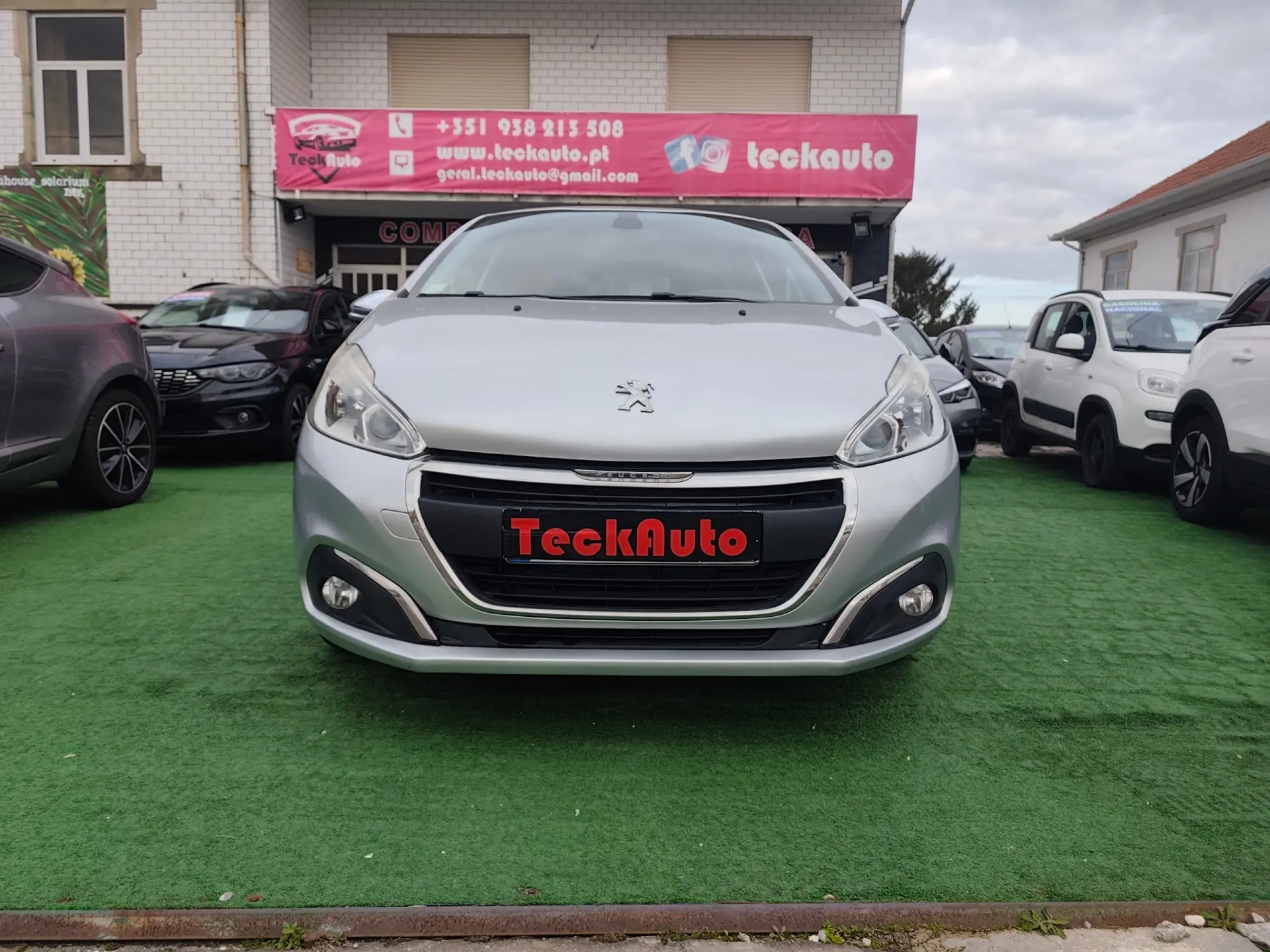 Peugeot 208 1.6 BlueHDi Style 2