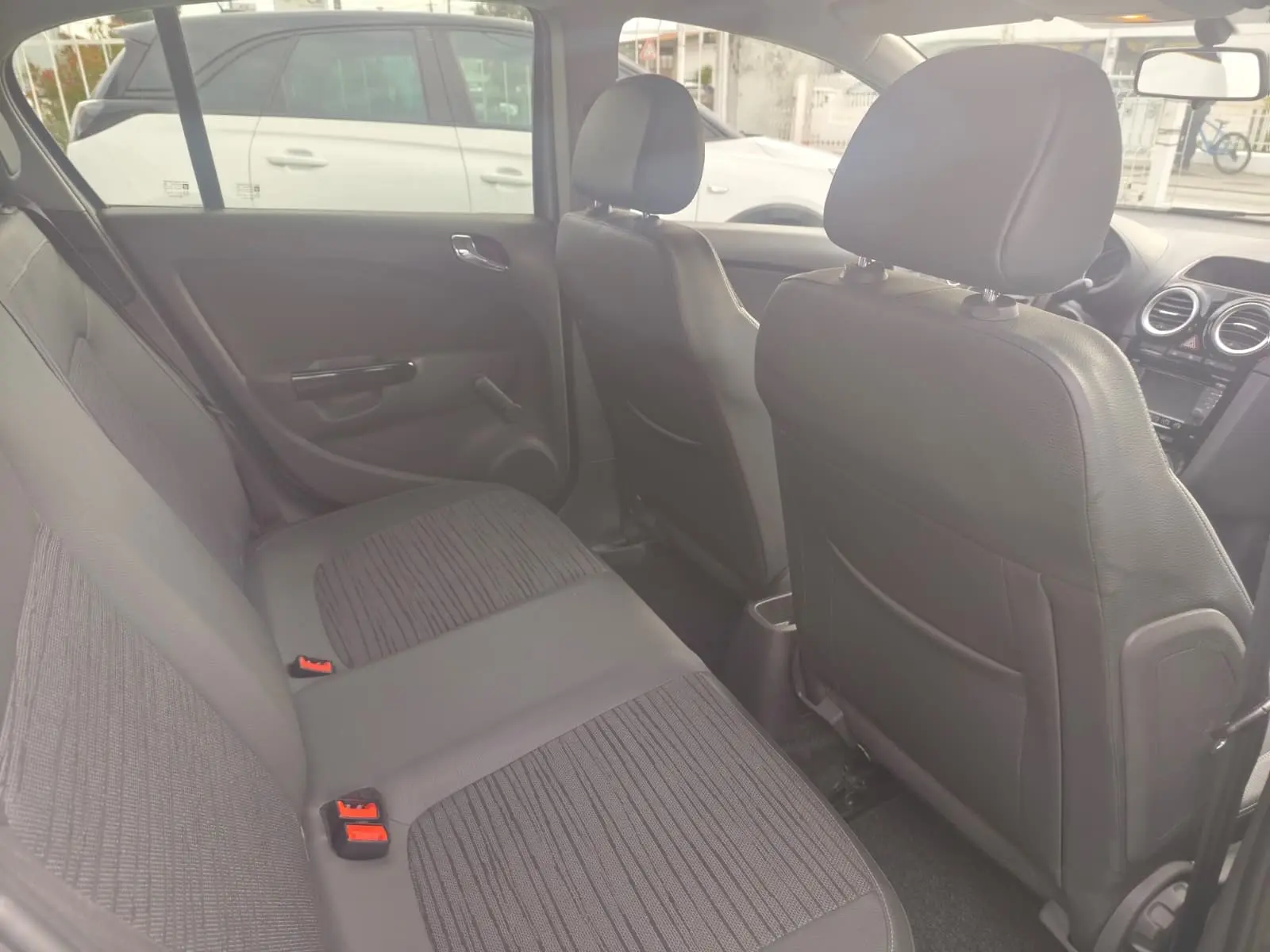 Opel Corsa 1.3 CDTI Cosmo 18