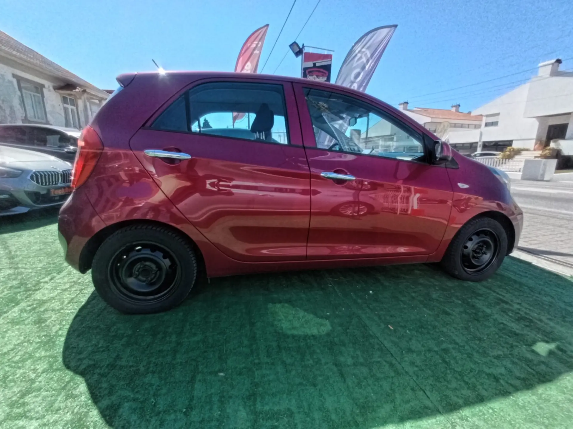 Kia Picanto 1.0L EX 8