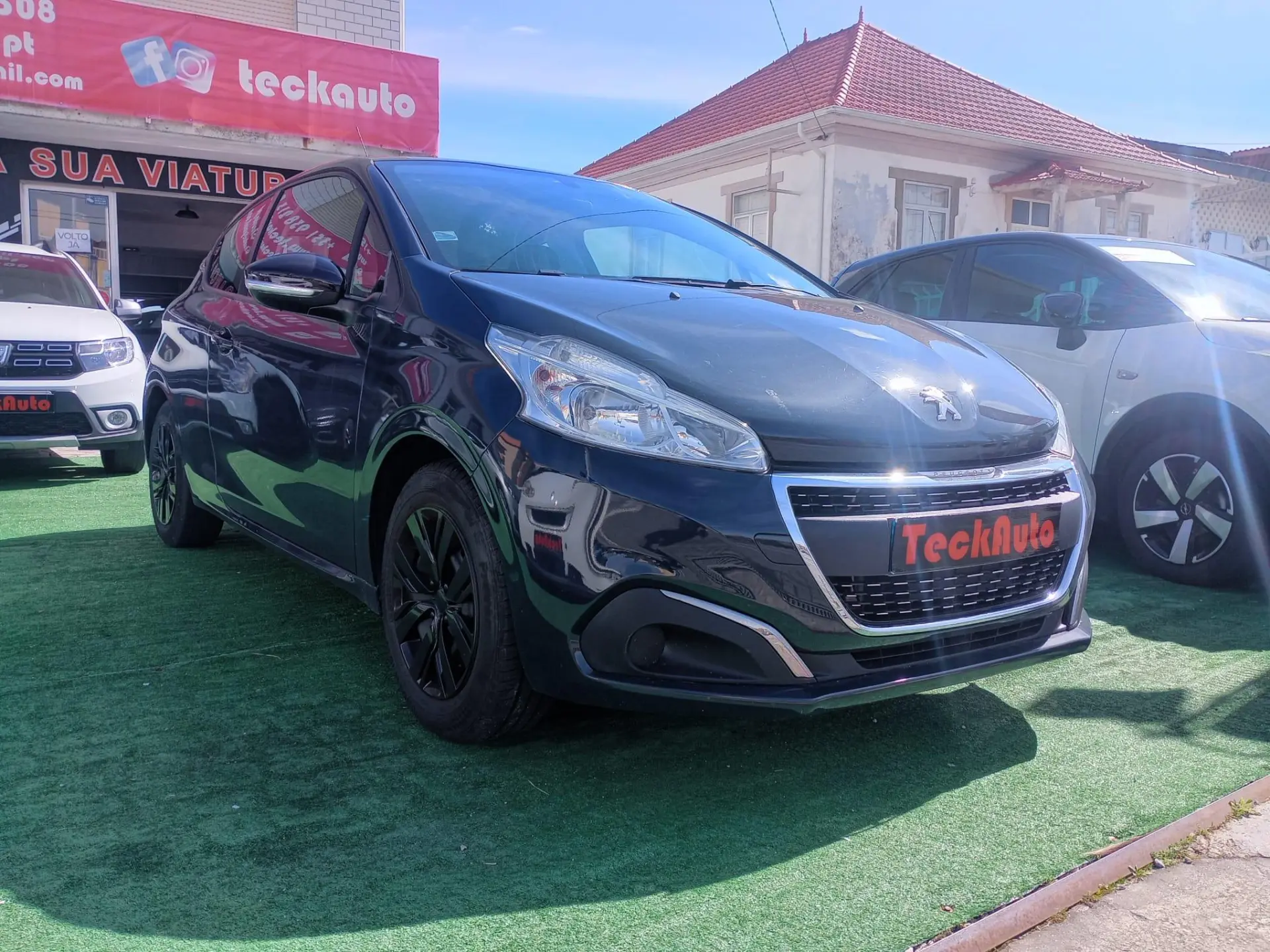 Peugeot 208 PureTech 82 Winter Edition 1