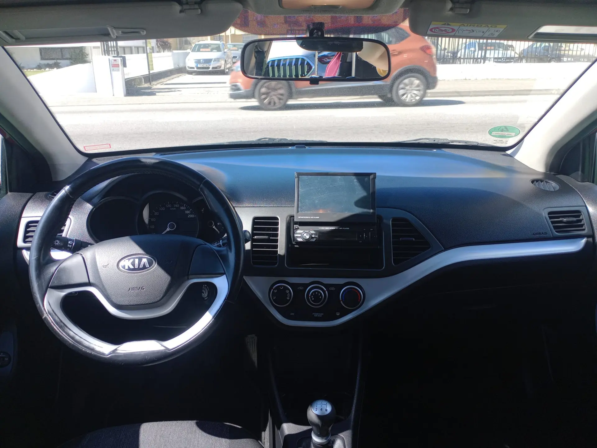 Kia Picanto 1.0L EX 16