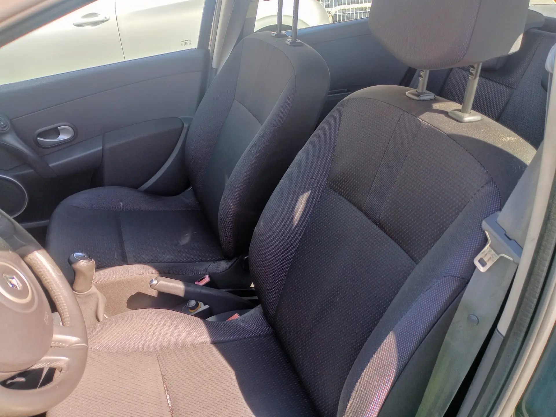 Renault Clio 1.2 16V Dynamique 12