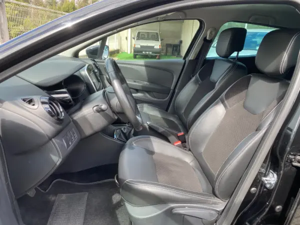 Renault Clio 1.5 dCi Luxe 9