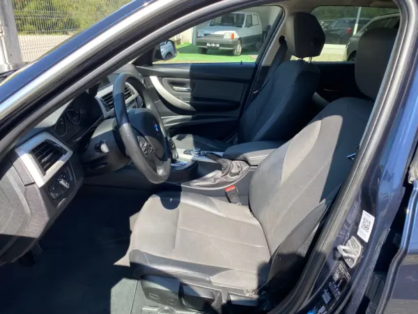 BMW 320 d Advantage Auto 8