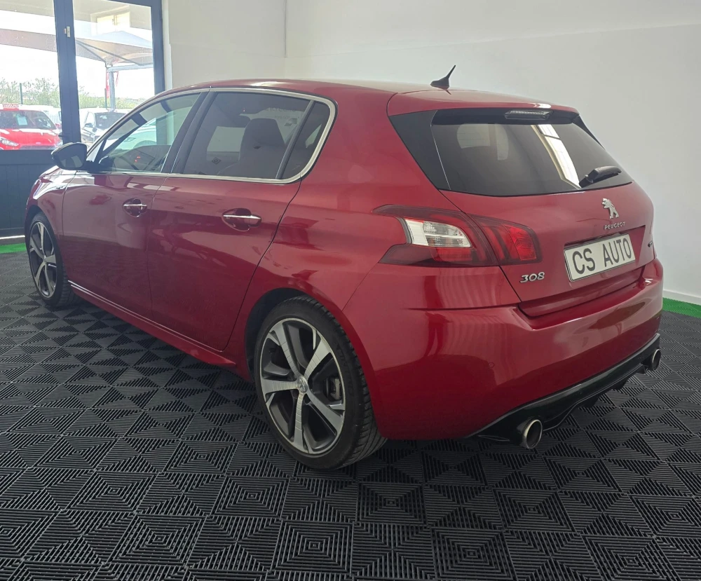 Peugeot 308 GT 5