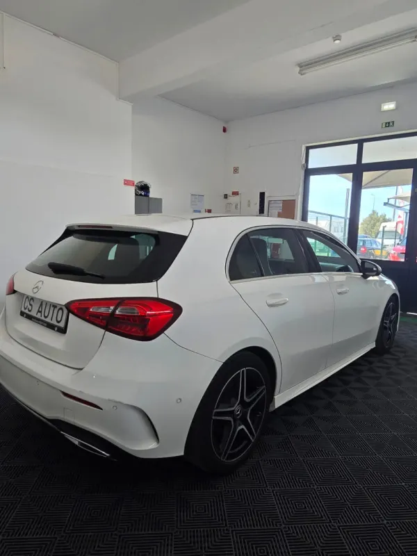 Mercedes-Benz A 200 d AMG Line Aut. 3
