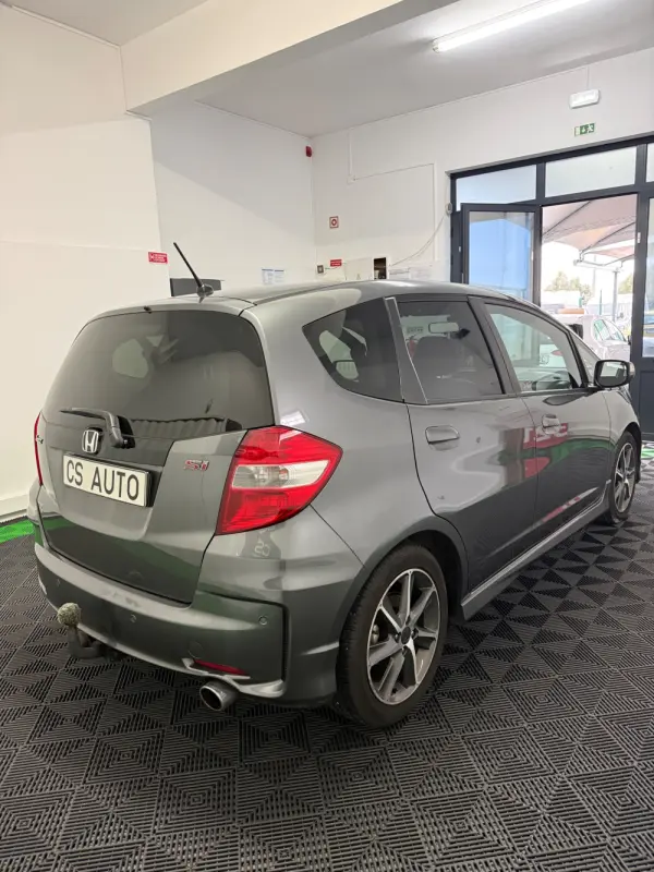 Honda Jazz 1.4 i-VTEC Si 3