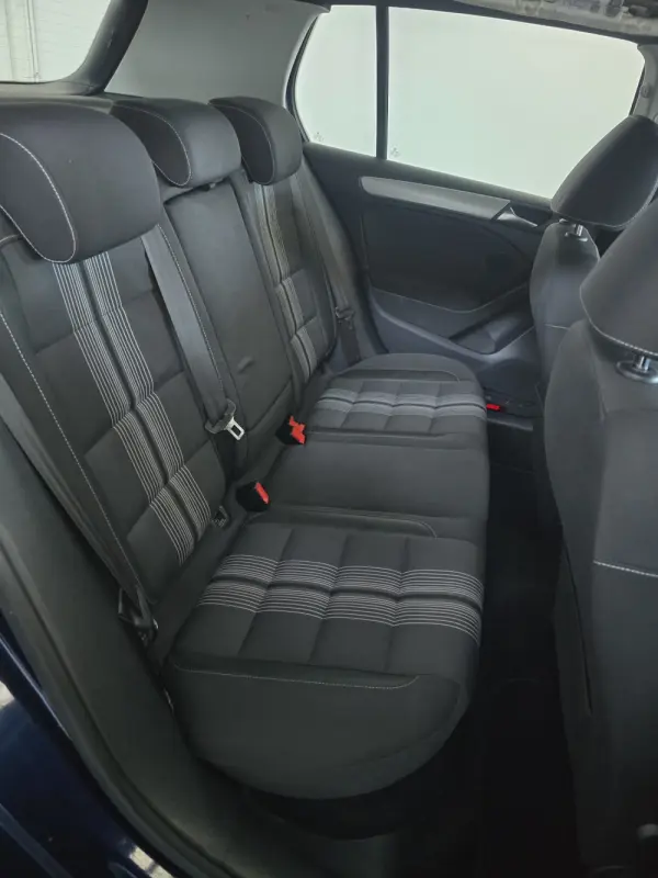 Volkswagen Golf 1.6 TDi Trendline 8