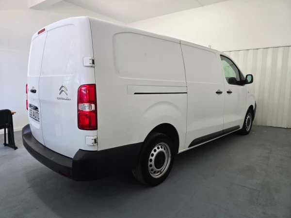 Citroën Jumpy 2.0 BlueHdi XL Club Confort Semi-Vidrado 10