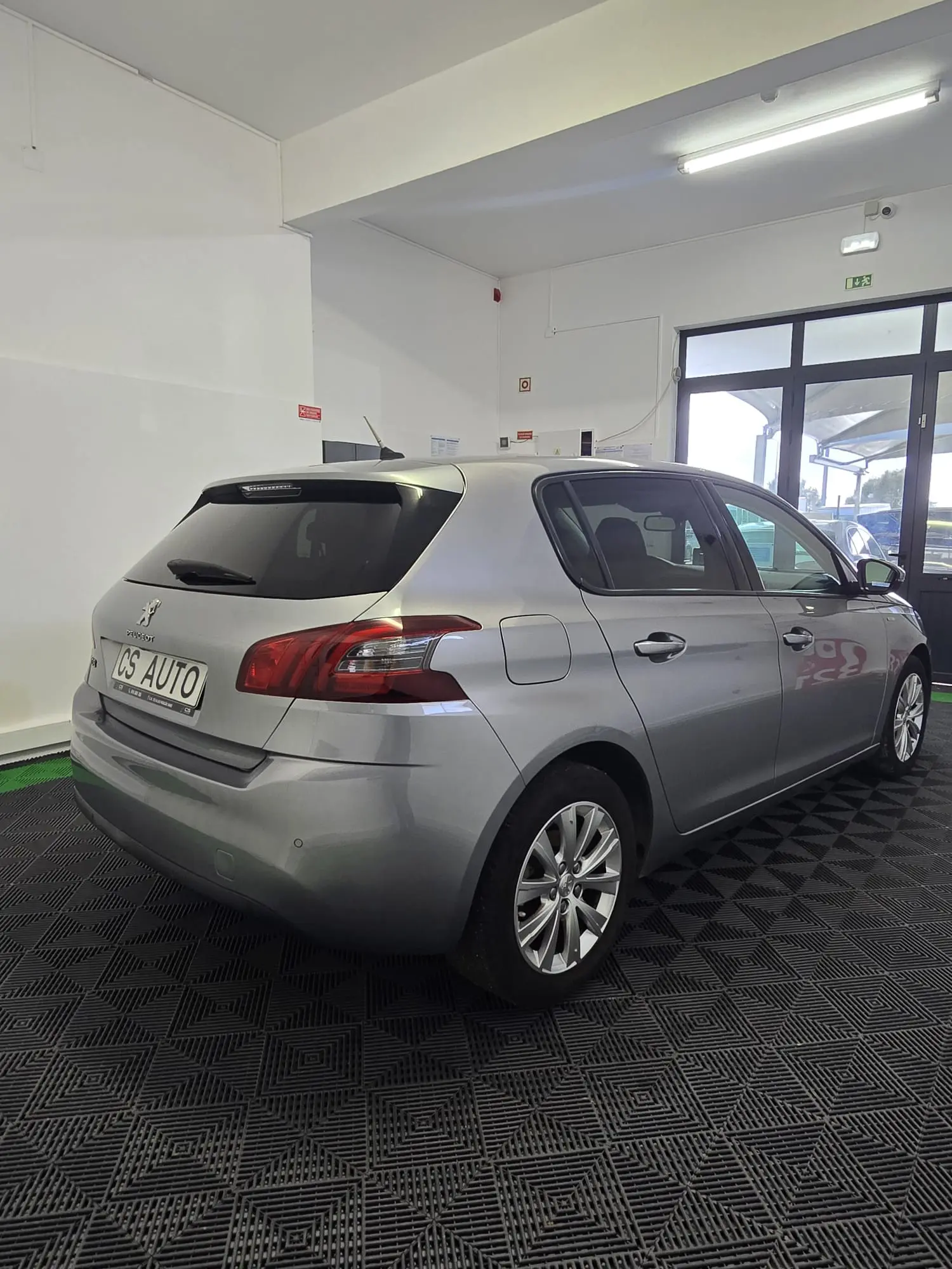 Peugeot 308 1.5 BlueHDi Style 5