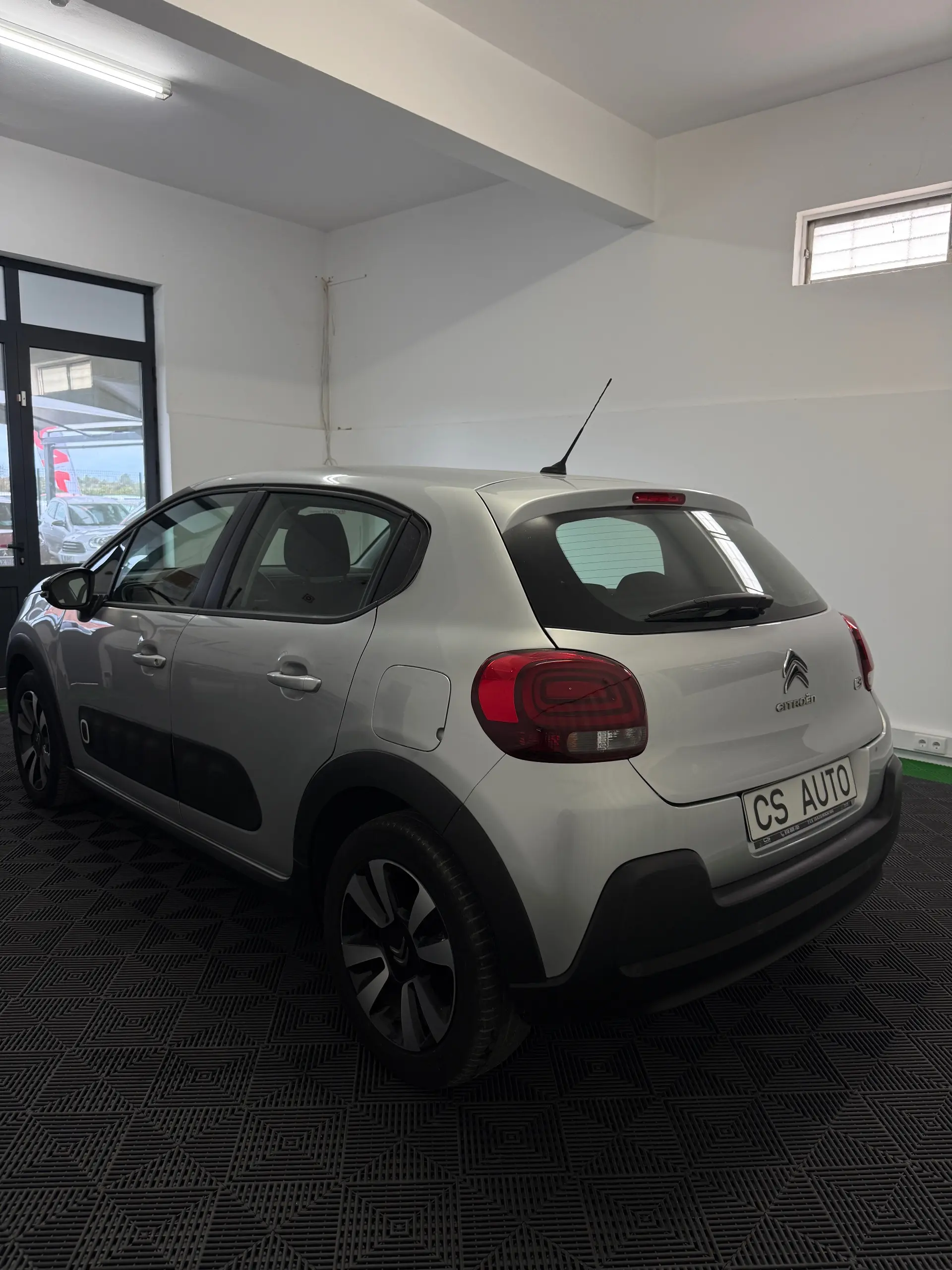 Citroën C3 1.2 PureTech Origins 4