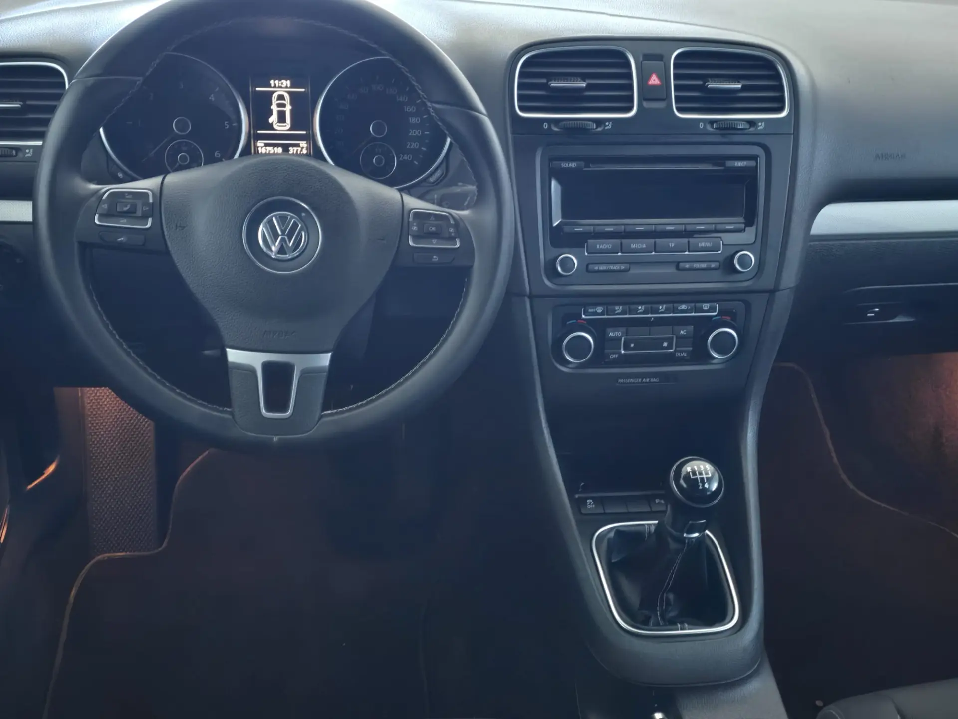 Volkswagen Golf 1.6 TDi Trendline 6