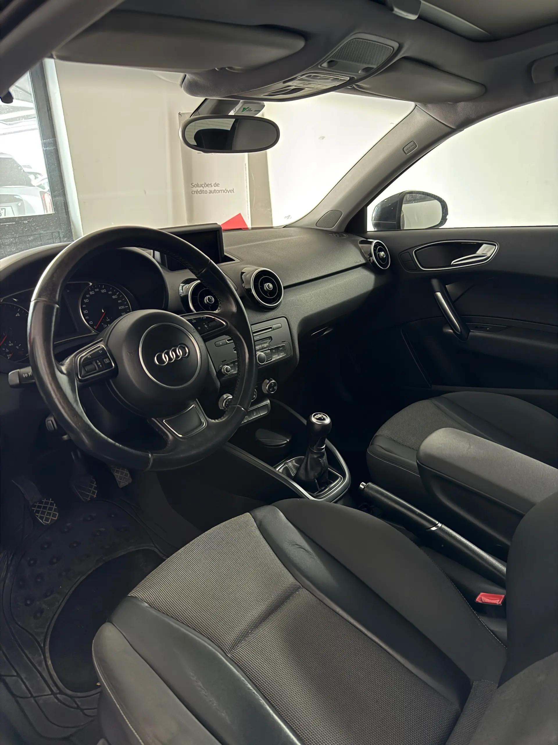 Audi A1 1.6 TDI Advance 7