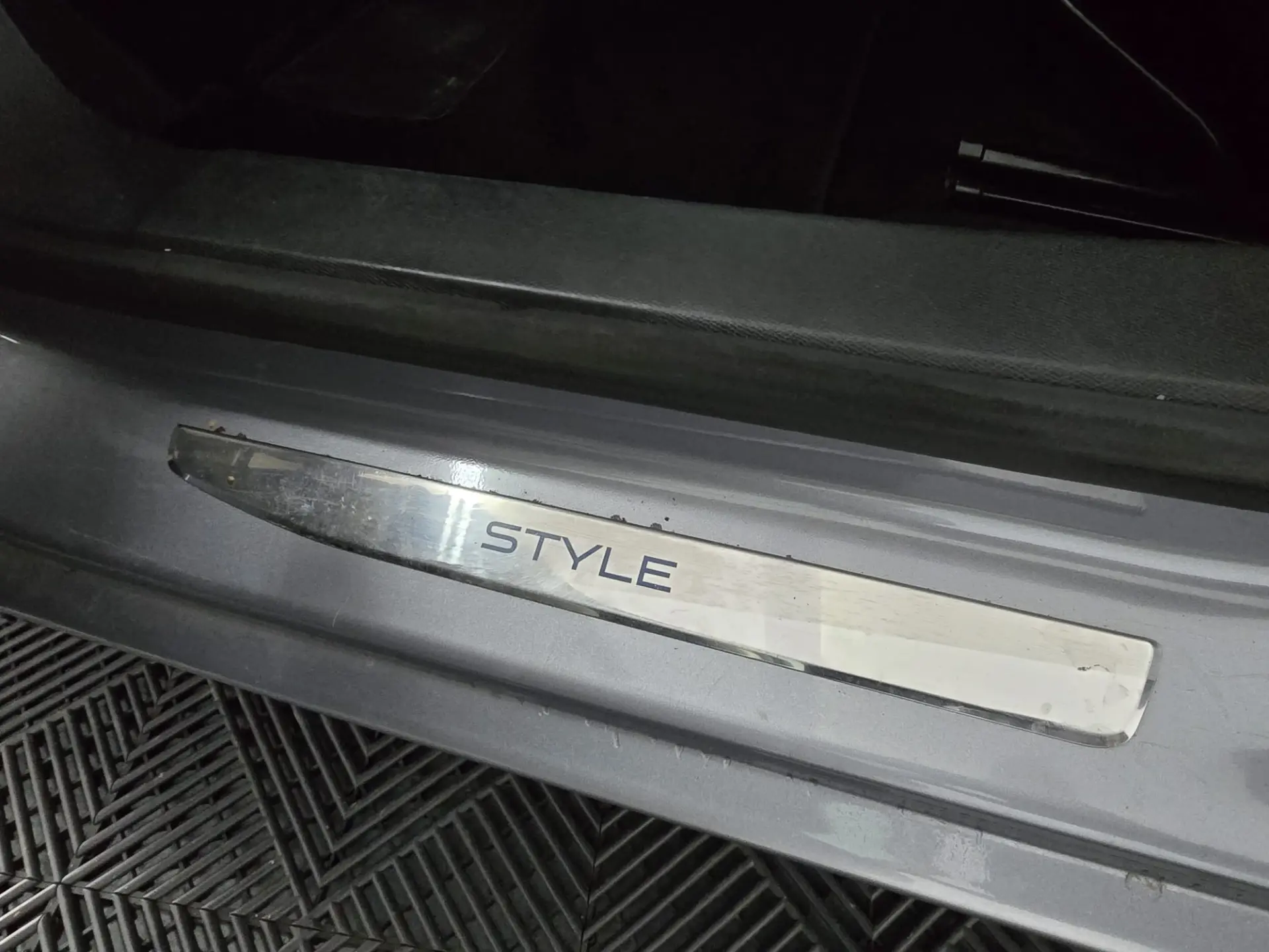 Peugeot 308 1.5 BlueHDi Style 7