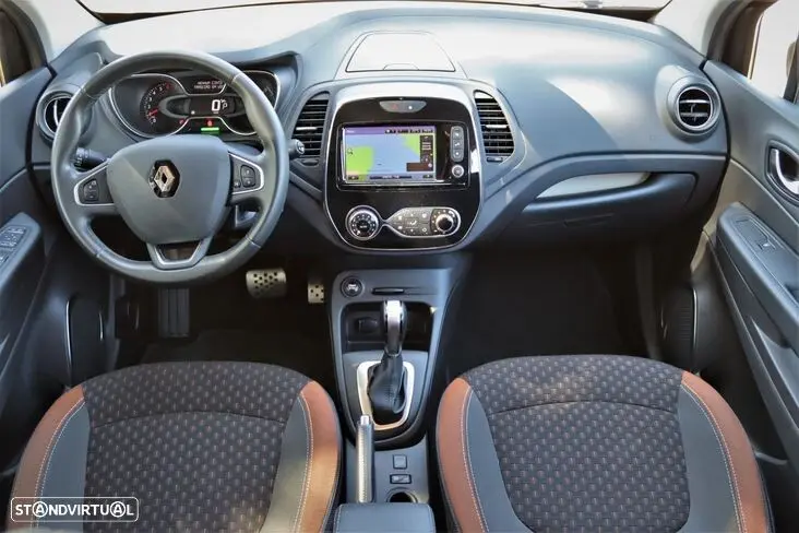 Renault Captur 1.2 TCe Initiale Paris EDC 3