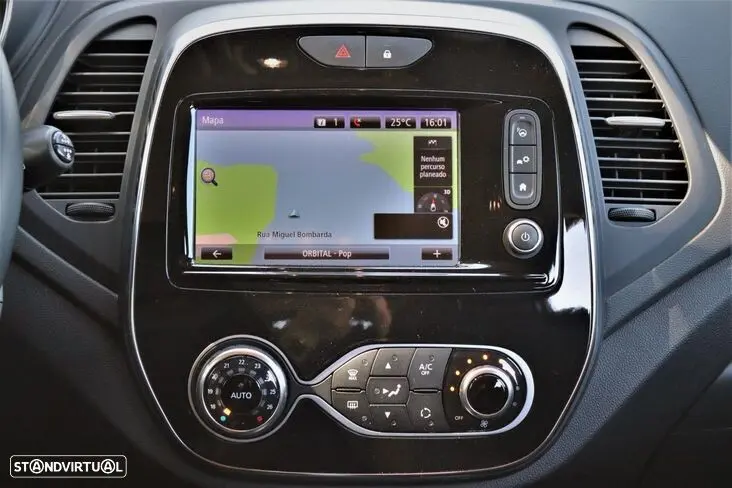 Renault Captur 1.2 TCe Initiale Paris EDC 15