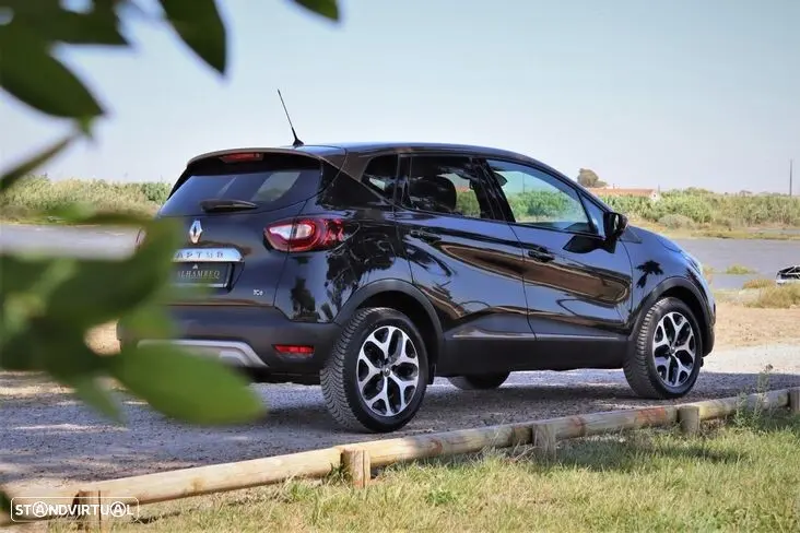 Renault Captur 1.2 TCe Initiale Paris EDC 8