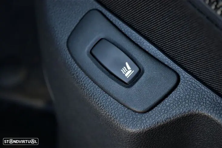 Renault Captur 1.2 TCe Initiale Paris EDC 4