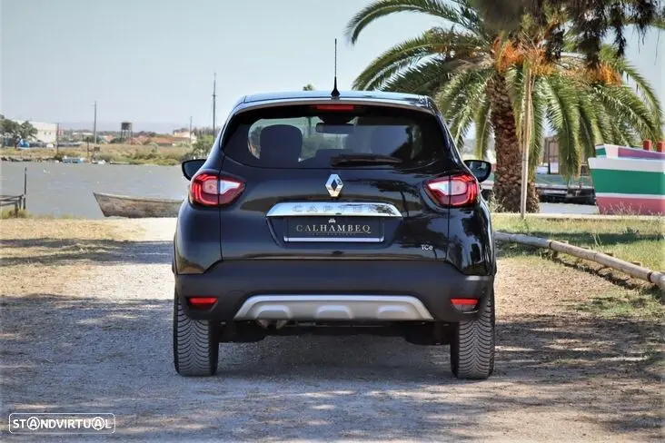 Renault Captur 1.2 TCe Initiale Paris EDC 9