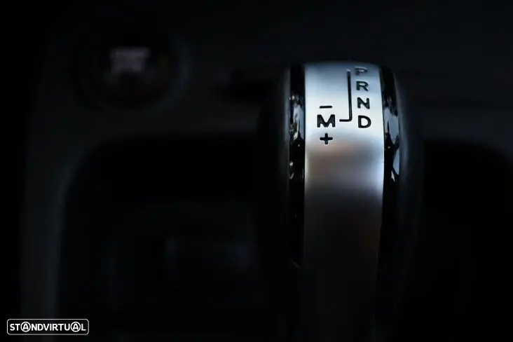 Renault Captur 1.2 TCe Initiale Paris EDC 5