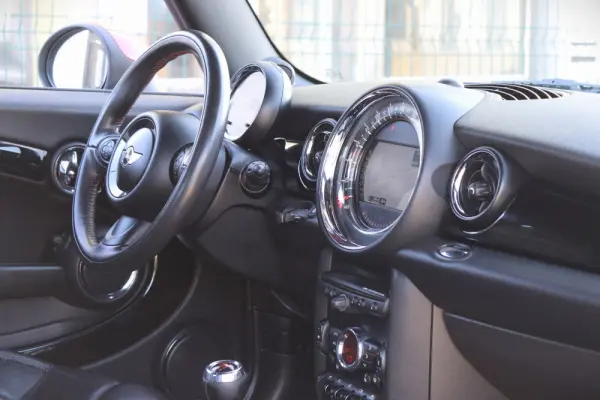 MINI 3 Portas John Cooper Works 22