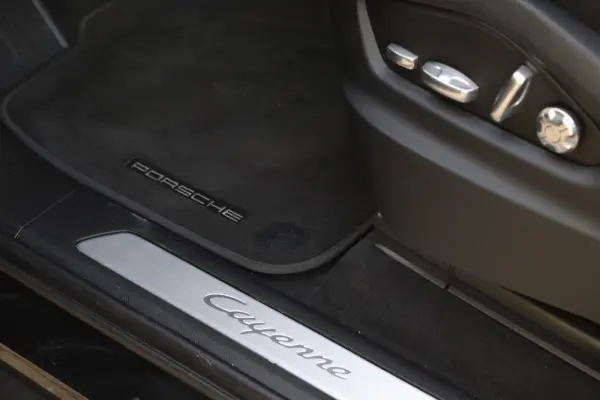 Porsche Cayenne E-Hybrid 15