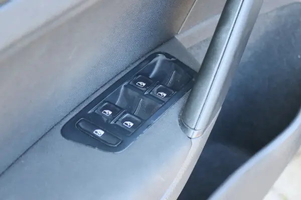 Volkswagen Golf 1.0 TSI Life 16