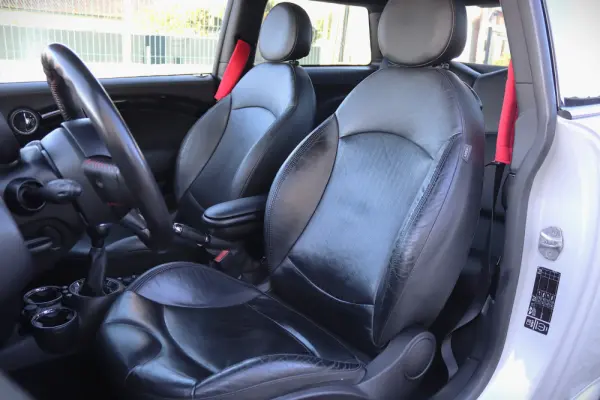 MINI 3 Portas John Cooper Works 17