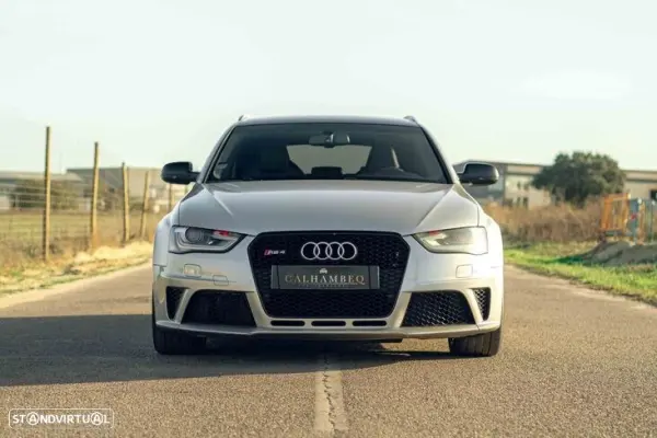Audi RS4 Avant 4.2 FSi quattro S tronic 2