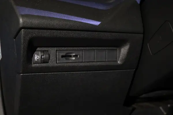 Peugeot 308 1.2 PureTech Active Pack 9