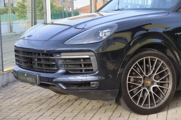 Porsche Cayenne E-Hybrid 2