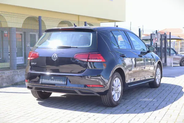 Volkswagen Golf 1.0 TSI Life 3