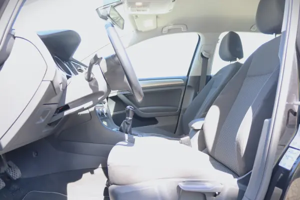 Volkswagen Golf 1.0 TSI Life 14