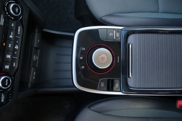 Kia e-Niro 64kWh 28