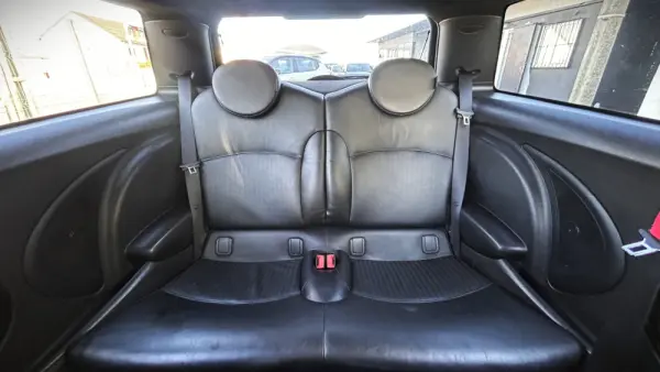 MINI 3 Portas John Cooper Works 25