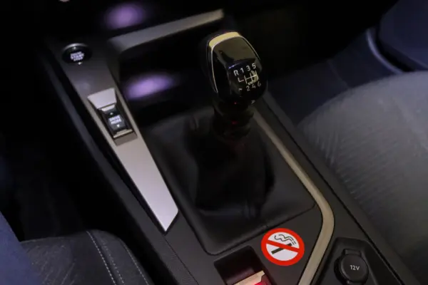 Peugeot 308 1.2 PureTech Active Pack 15