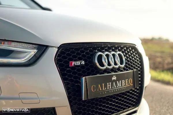 Audi RS4 Avant 4.2 FSi quattro S tronic 13