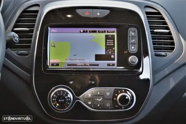 Renault Captur 1.2 TCe Initiale Paris EDC 15