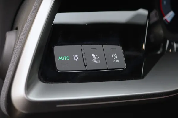 Audi A3 Limousine 30 TFSI Advanced S tronic 6