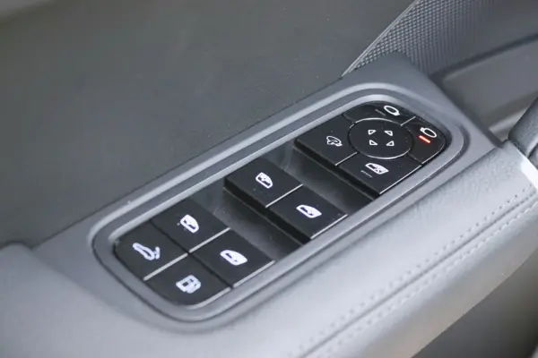 Porsche Cayenne E-Hybrid 14