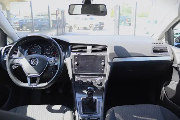 Volkswagen Golf 1.0 TSI Life 4