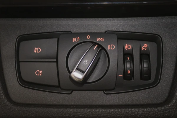 BMW 320 d Touring ED Line Sport Auto 19