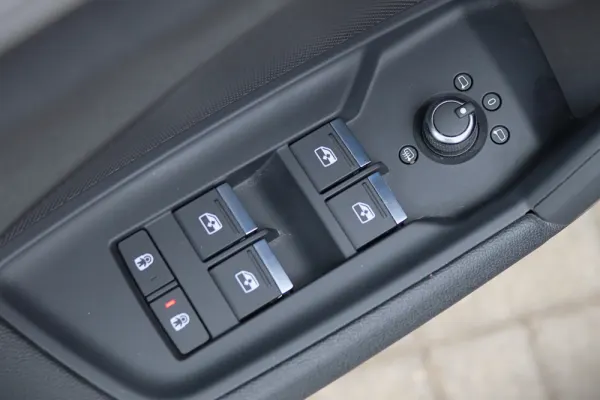 Audi A3 Limousine 30 TFSI Advanced S tronic 16