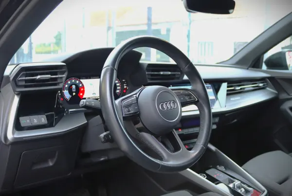 Audi A3 Limousine 30 TFSI Advanced S tronic 17